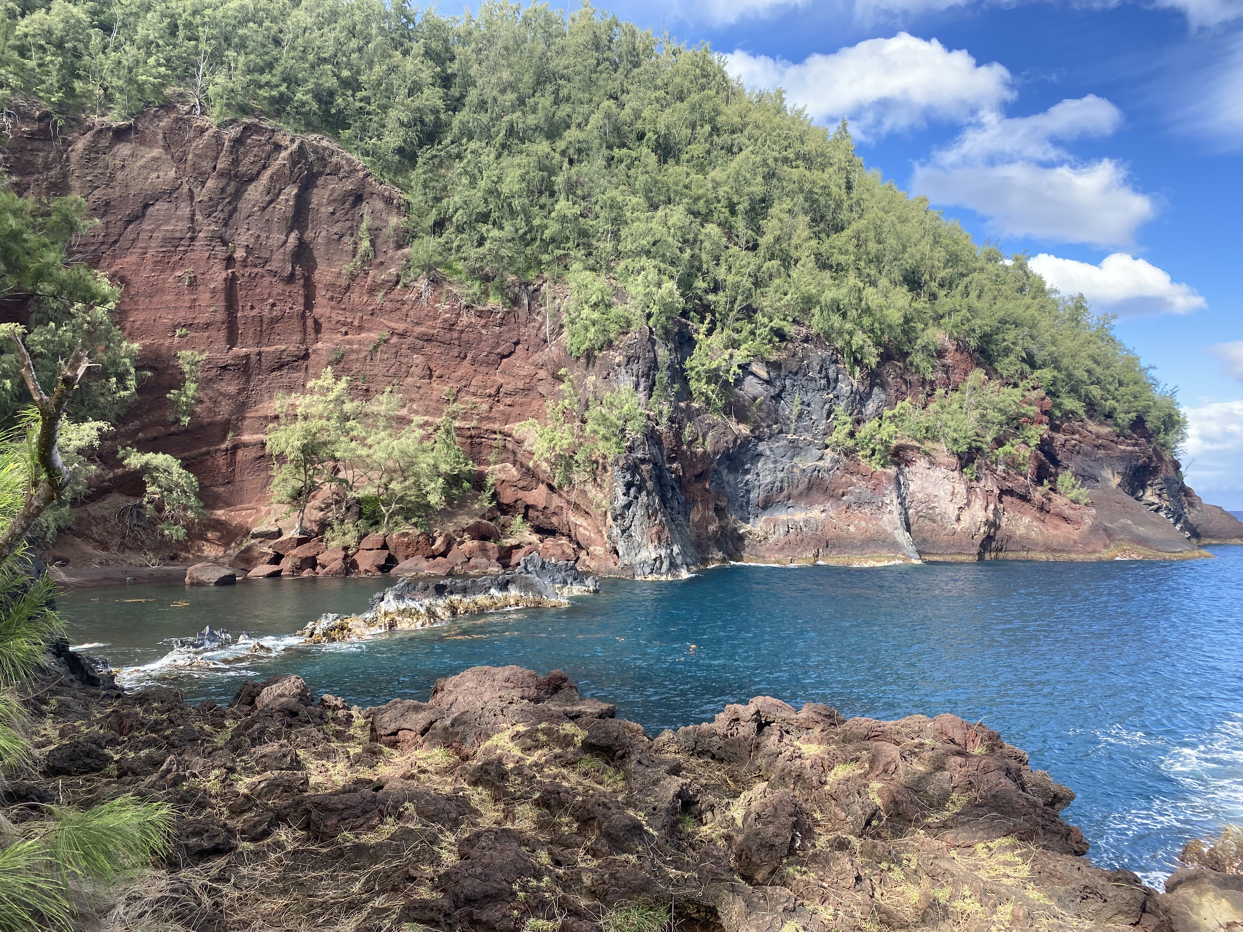 How to Find the Red Sand Beach in Maui: Kaihalulu Beach