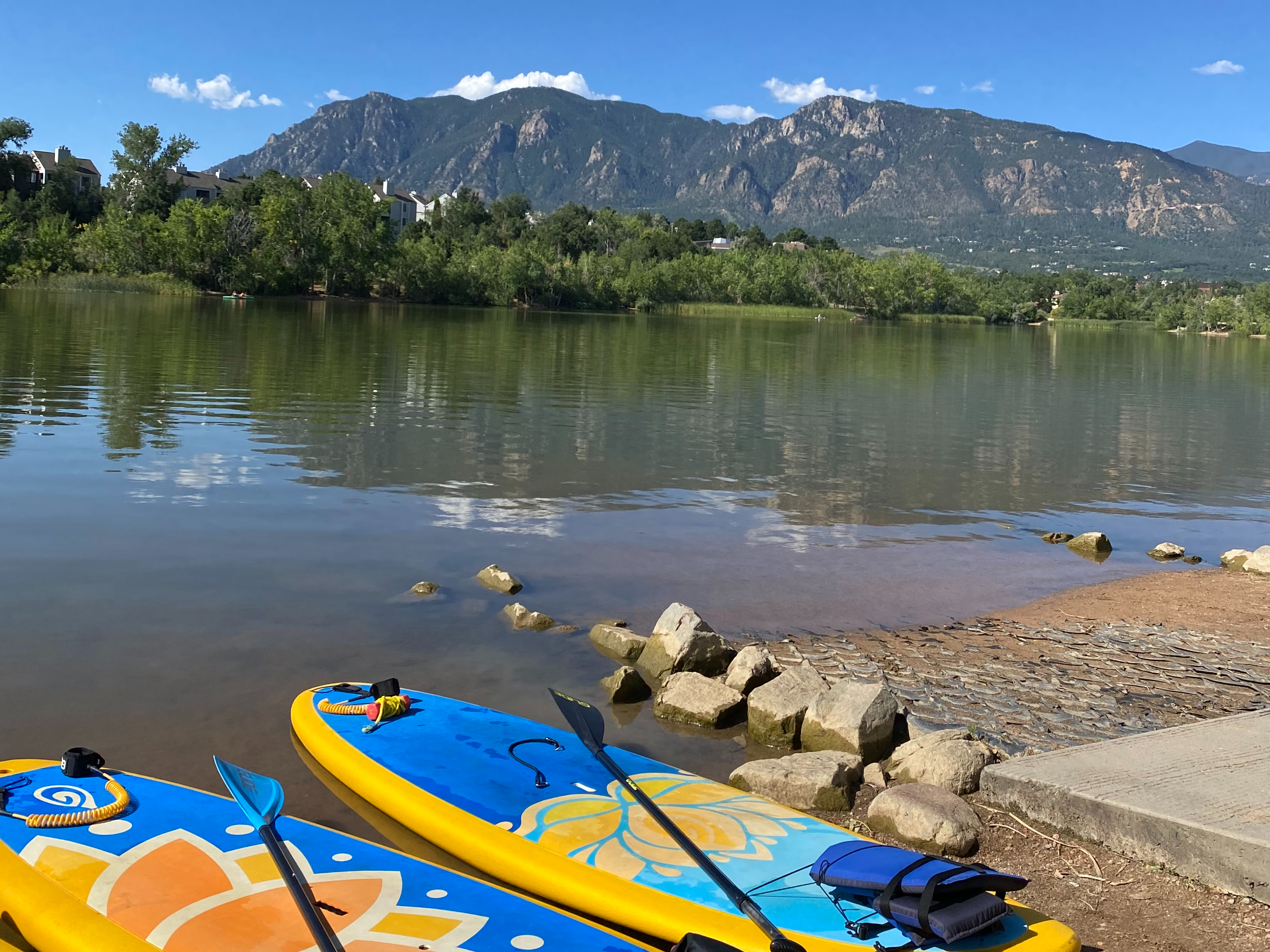 Yoga on a Paddleboard Experience: Dragonfly Paddle Yoga in Colorado Springs Review